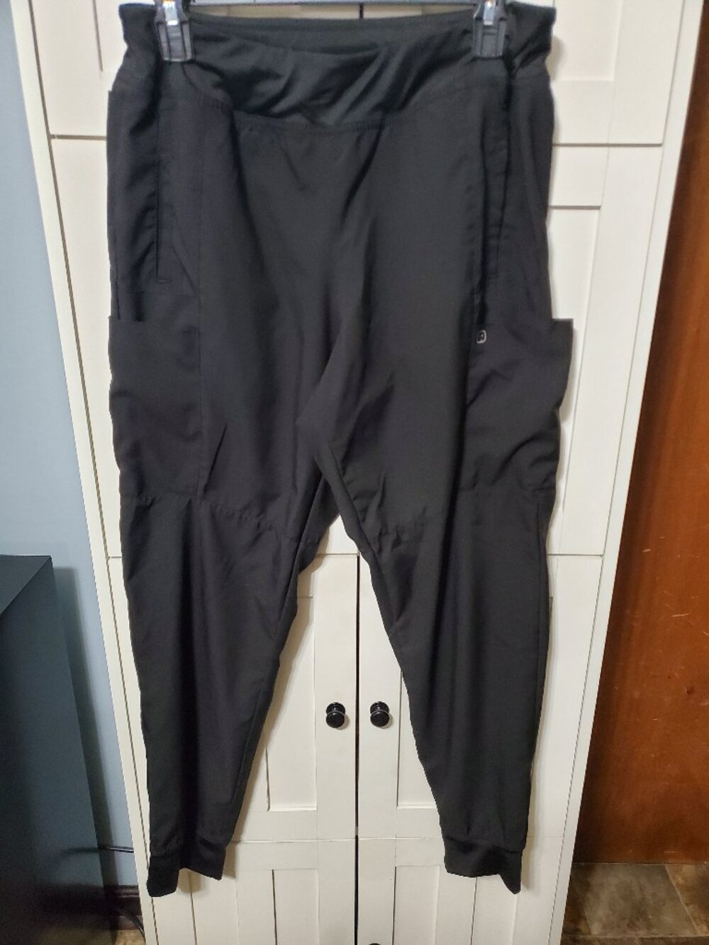 Wink Joggers Size L